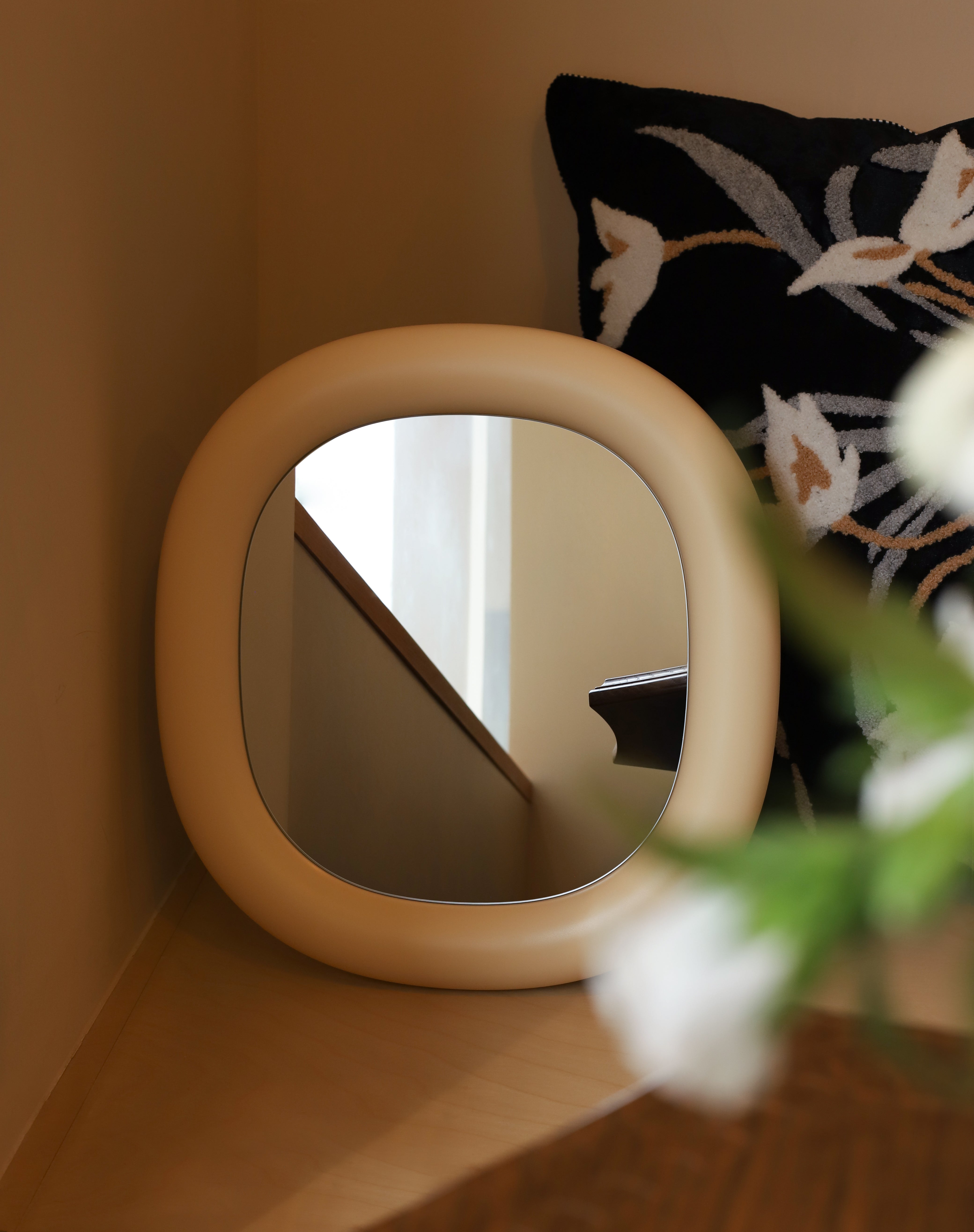 BUBBLE MIRROR